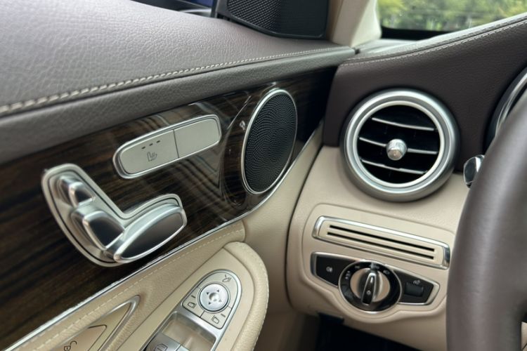 Used Mercedes-Benz C-Class 2015 C 200 L
