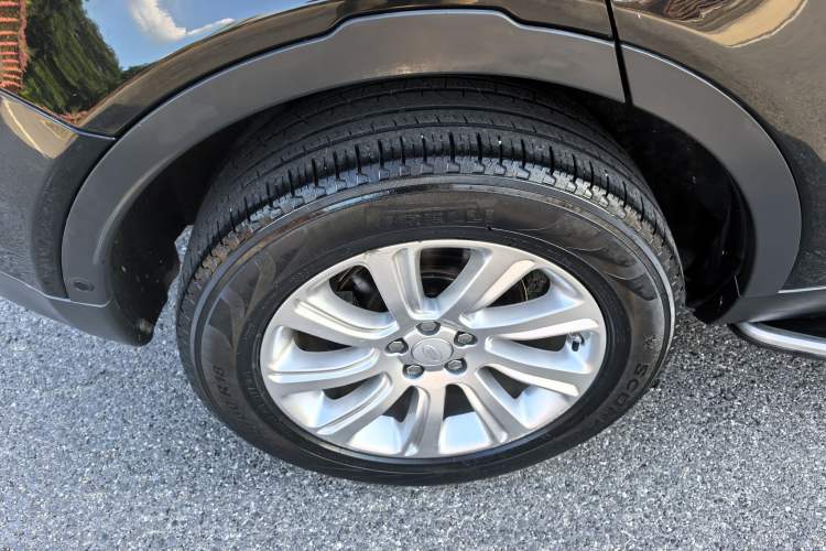 Used Land Rover Discovery Sport 2018 240 PS SE Version