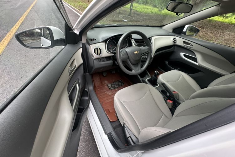 Used Chevrolet Sail 2015 Sail 3 1.5L Manual with Ideal Sunroof Edition
