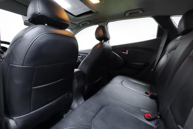 Used Hyundai ix35 2015 2.0L Automatic 2WD Comfort Edition China V Standard
