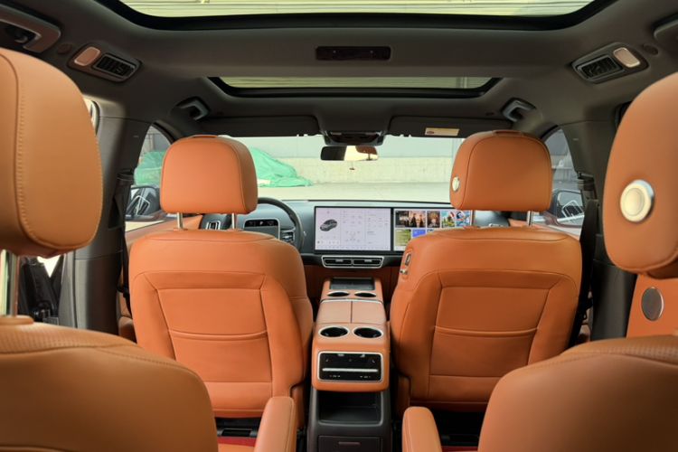 Used Li Auto L8 2023 Pro Model
