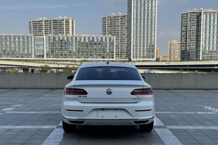 Used Volkswagen FAW-Volkswagen CC 2020 330TSI Huayan Edition China VI Standard
