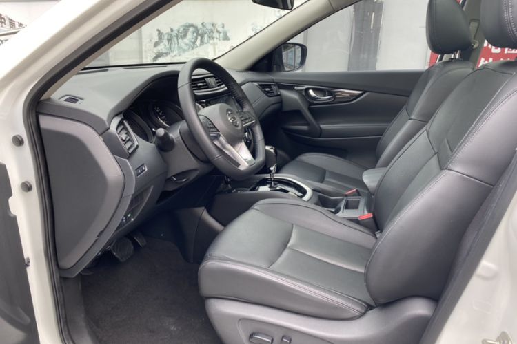 Used Nissan X-Trail 2023 Classic 2.0L Two-Wheel Drive Smart Connect & Comfort Edition
