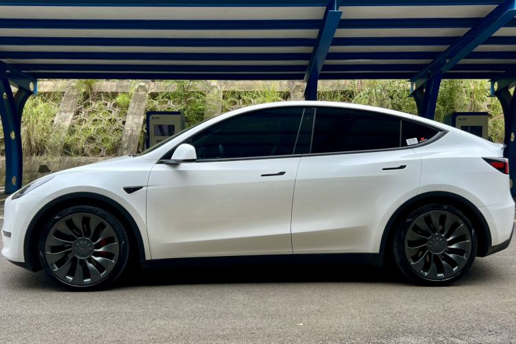 Used Tesla Model Y 2022 Performance High-Performance All-Wheel-Drive Version
