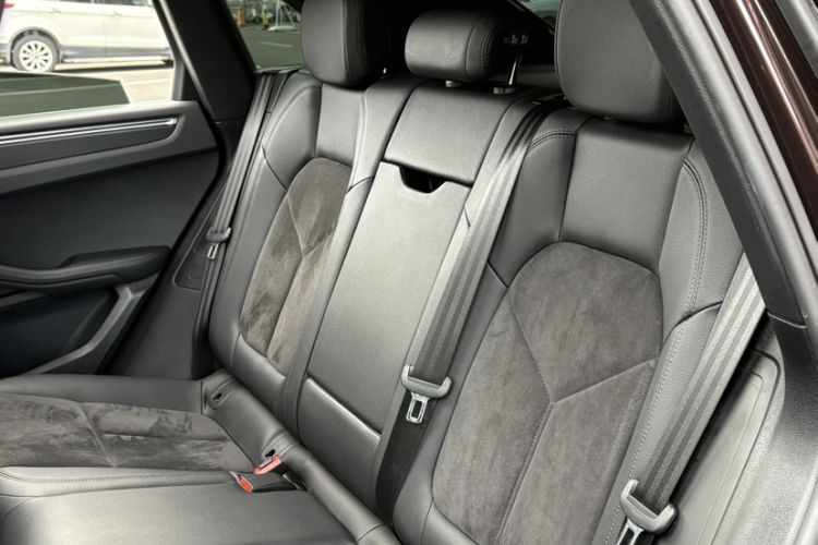 TDK.VehicleDetails.img