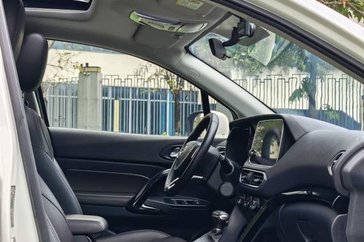 Used GAC Trumpchi GS4 2018 235T Automatic Two-Wheel Drive Luxury Smart Connectivity Version
