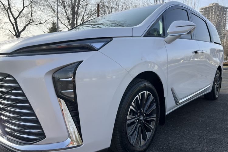 Used Buick GL8 2025 Lu Zun Deluxe Edition