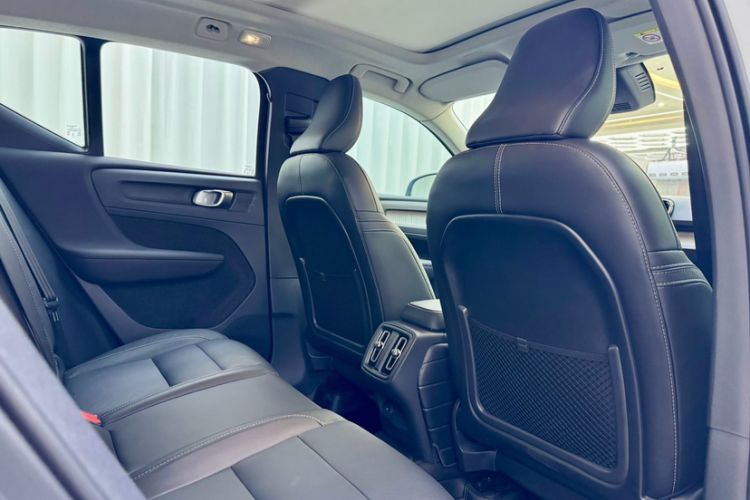 Used Volvo XC40 2024 B4 4x4 Smart Luxury Edition