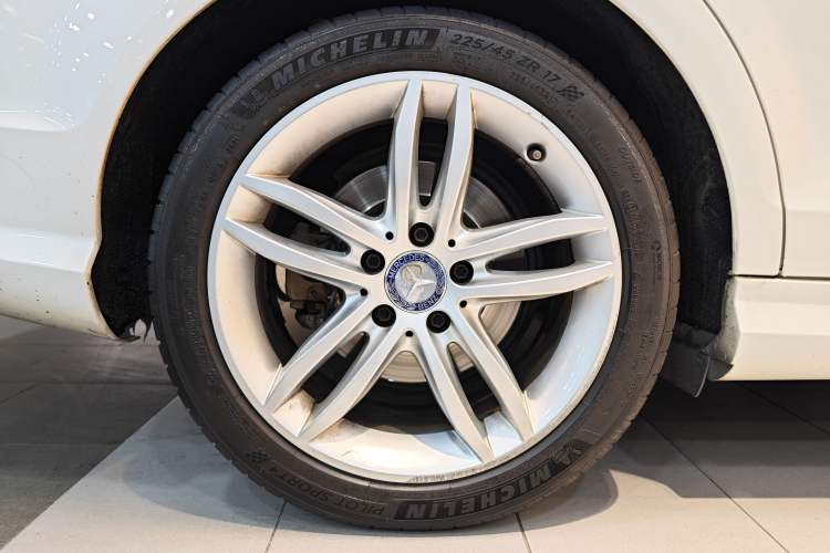 Used Mercedes-Benz C-Class 2013 C 180 Classic Grand Edition