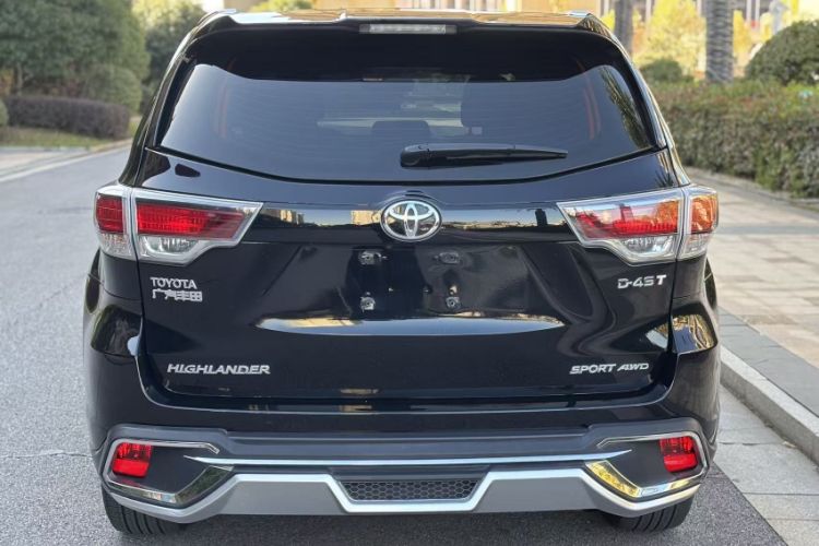 Used Toyota Highlander 2017 2.0T Four-Wheel Drive Luxury Edition 7 Seats