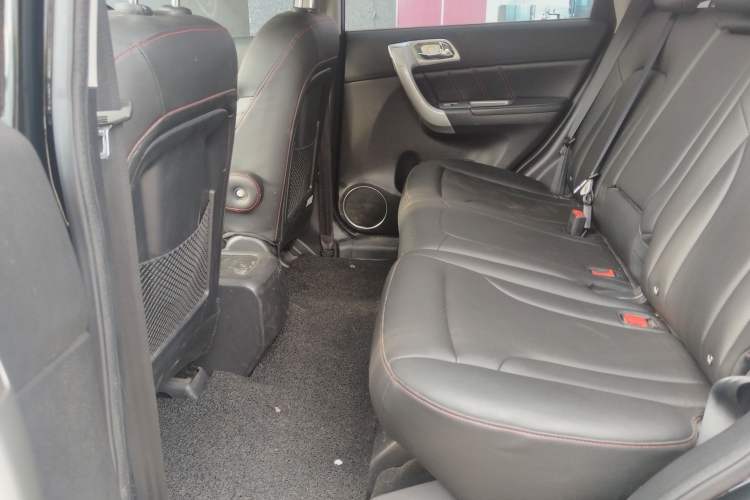 Used Haval H6 2016 Upgraded Model 1.5T Automatic Two-Wheel Drive Elite Version
