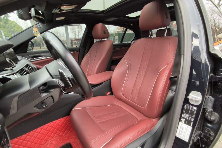 Used BMW 5 Series 2022 Second Facelift 530Li Leading Edition M Sport Package
