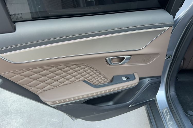 Used BYD Han 2022 DM-i 121KM Prestige Model