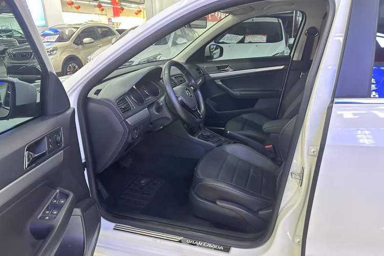 Used Volkswagen Gran Lavida 2017 180TSI DSG Comfort Edition