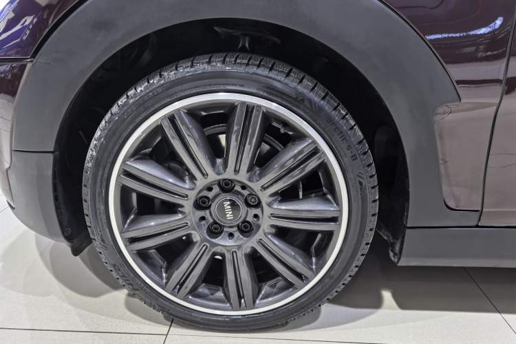 Used  Clubman 2016 Revised Version 2.0T COOPER S Connoisseur Edition
