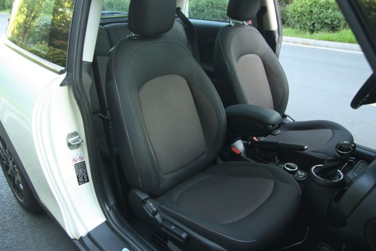 Used  MINI 2016 1.2T ONE Pioneer Edition
