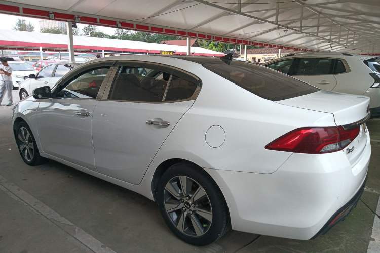 Used Kia K4 2017 1.6T Automatic GLS
