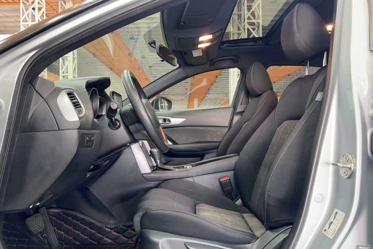 Used Mazda CX-4 2016 2.0L Automatic Two-Wheel Drive Blue Sky Exploration Edition
