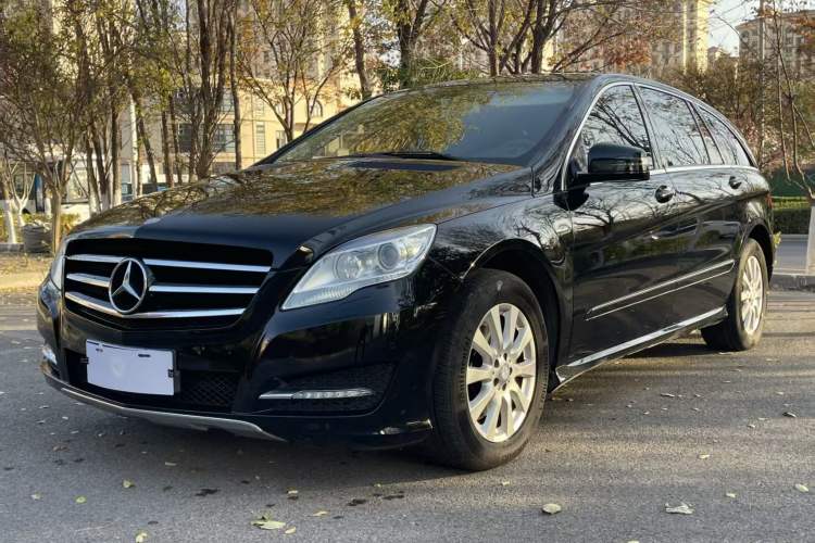 Used Mercedes-Benz R-Class 2017 R 320 4MATIC Business Edition Prestige Model