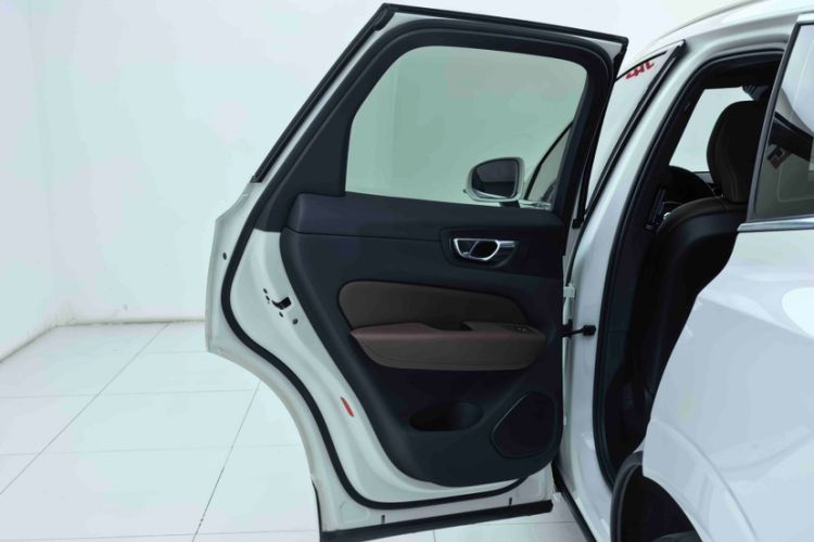 Used Volvo XC60 2021 T5 4x4 Smart Luxury Edition