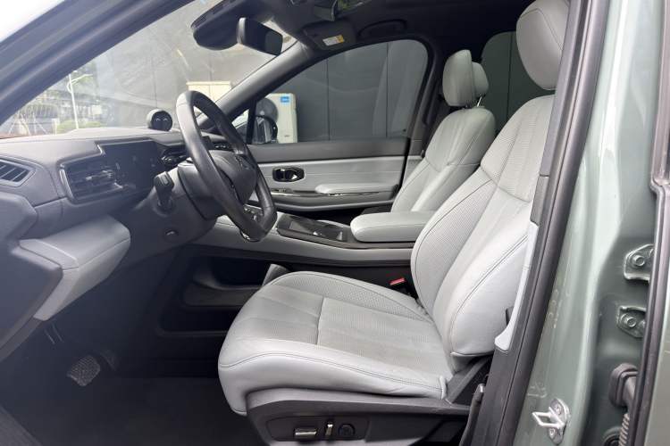 Used Nio ES8 2020 450 km Range 6-Seater Version
