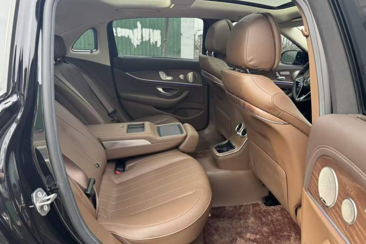 Used Mercedes-Benz E-Class 2022 Updated E 300 L Luxury Edition
