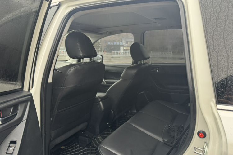 Used Subaru Forester 2015 2.0i Special Edition Commemorative Model
