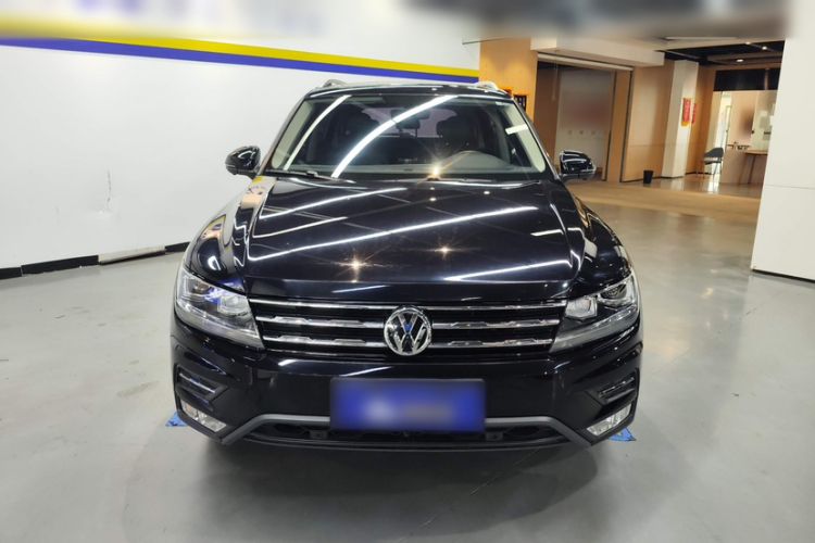 Used Volkswagen Tiguan L 2020 330TSI Automatic Two-Wheel Drive Smart Luxury Edition China VI Standard
