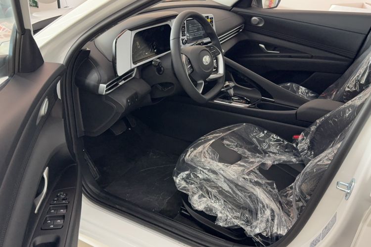 Used Hyundai Elantra 2023 1.5L CVT GLX Elite Edition
