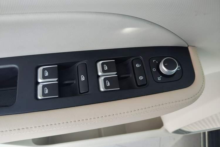 Used Geely Auto icon 2023 1.5TD Chocolate Luxe Edition
