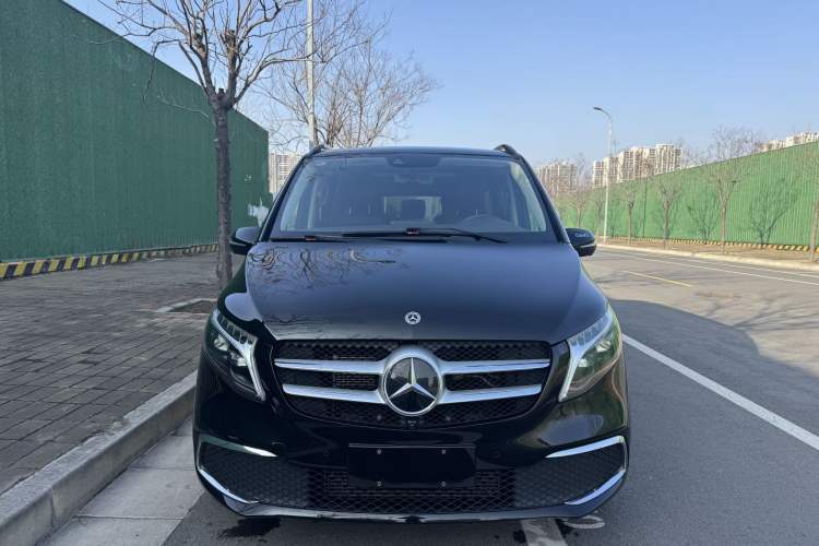 Used Mercedes-Benz V-Class 2022 V 260 L Long Wheelbase Prestige Edition