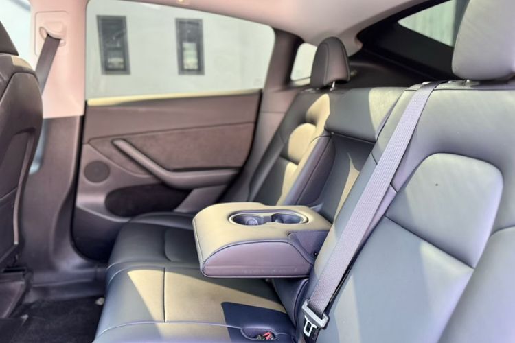 Used Tesla Model Y 2024 Rear-Wheel-Drive Version