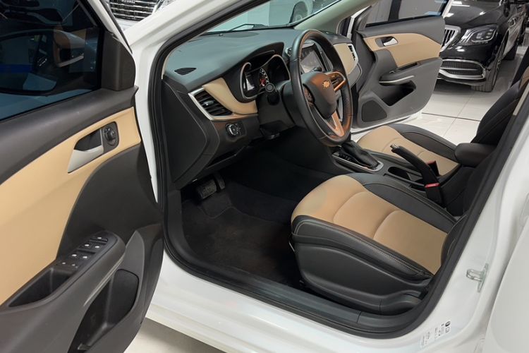 Used Chevrolet Monza 2020 320 Automatic Enjoyment Edition
