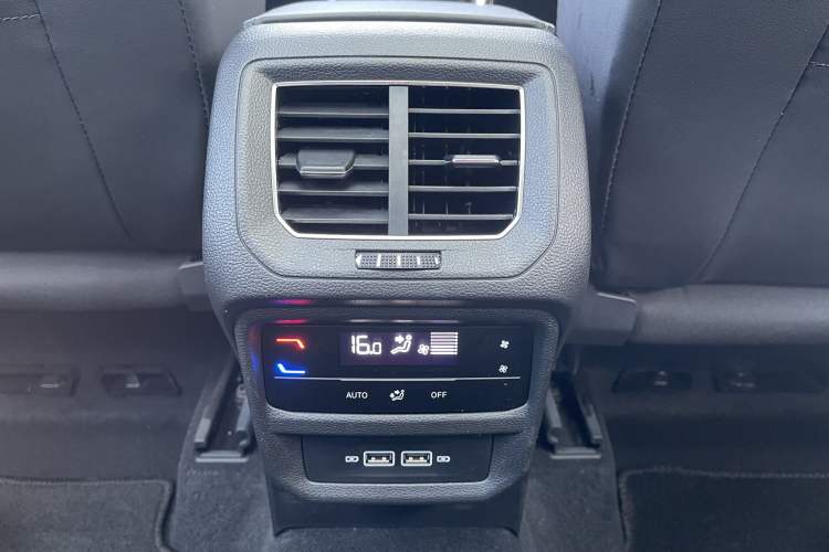 Used Volkswagen Tayron X 2023 330TSI Two-Wheel-Drive Prestige High-Energy Version
