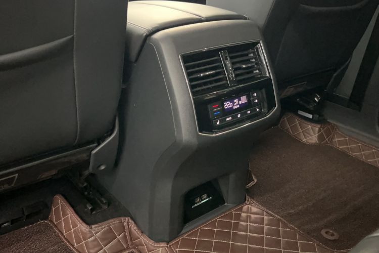 Used Volkswagen Teramont 2019 330TSI Two-Wheel-Drive Luxury Edition China VI Standard
