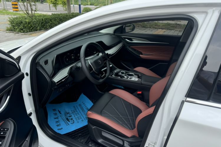 Used Changan Eado 2023 Changan Edition PLUS Blue Whale NE 1.4T GDI DCT Prestige Version
