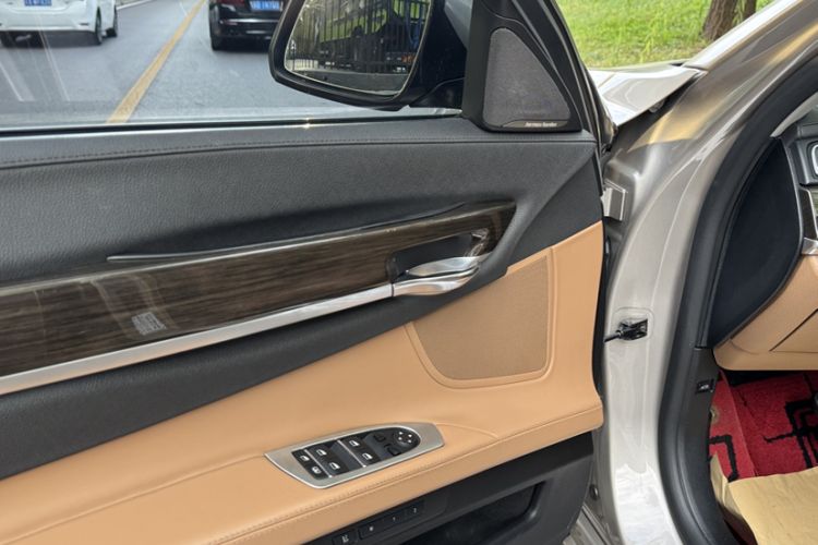 Used BMW 7 Series 2013 740Li Luxury Model
