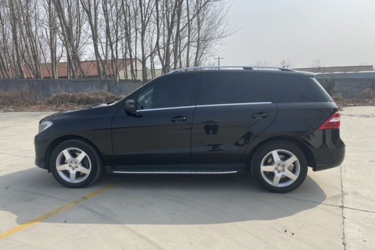 Used Mercedes-Benz M-Class 2014 ML 400 4MATIC Luxury Model