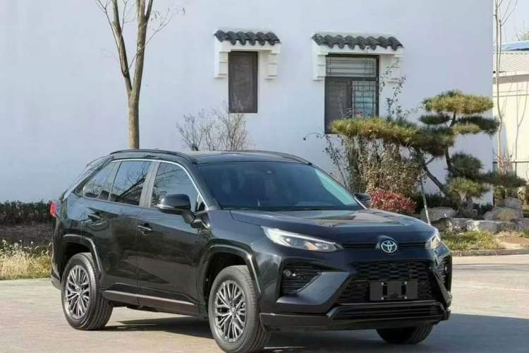 Used Toyota Wildlander 2024 2.0L CVT 4x4 Luxury PLUS Edition