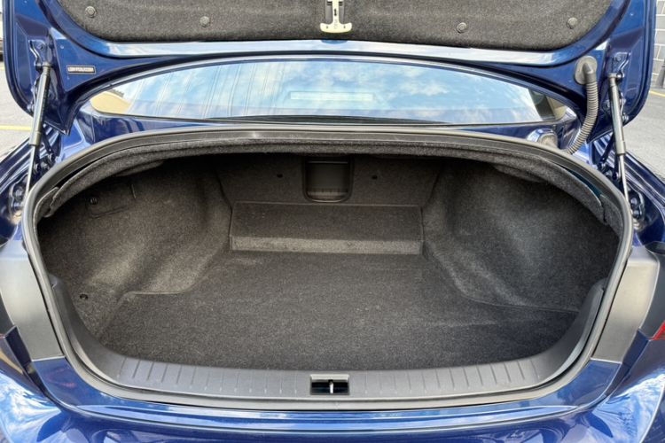 Used Infiniti Q50L 2018 2.0T Enjoyment Version China VI Standard