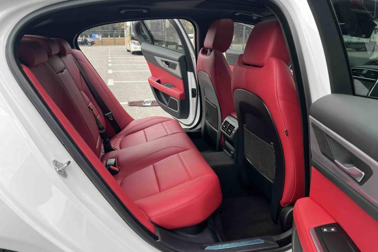 Used Jaguar XEL 2022 2.0T 250 PS R-DYNAMIC S Advanced Sport Edition
