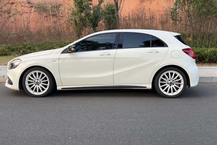 Used Mercedes-Benz A-Class (Import) 2017 A 200 Polar Limited Edition
