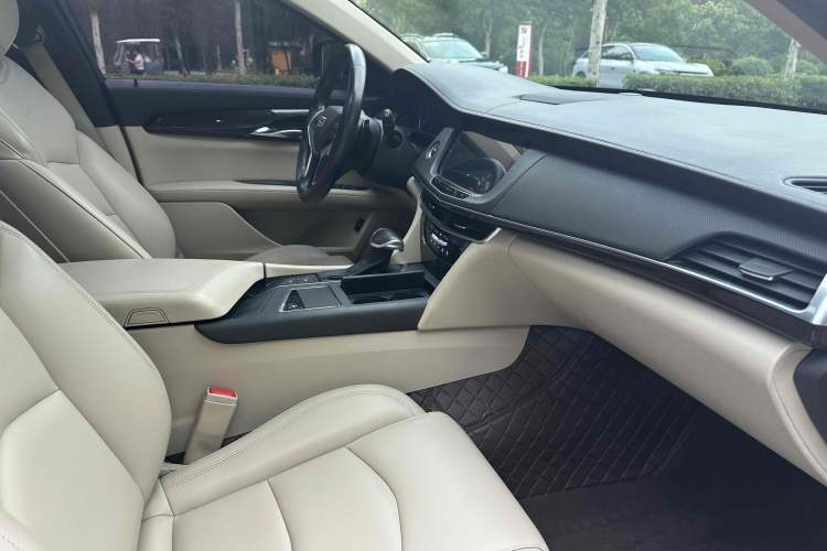 Used Cadillac CT6 2016 28T Fashion Edition
