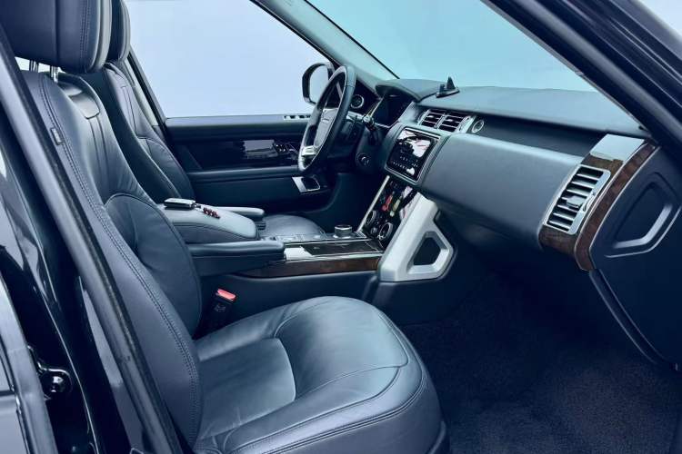 Used Land Rover Range Rover 2022 3.0 L6 360 PS Grand Edition
