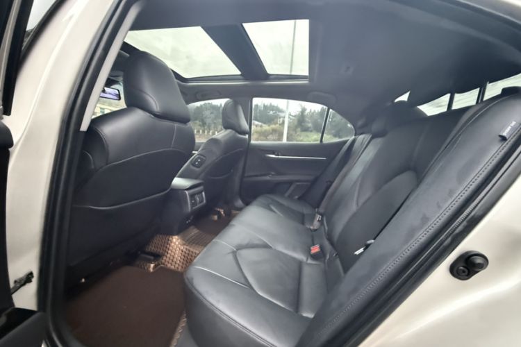 Used Toyota Camry 2019 2.5G Luxury Edition China VI Standard
