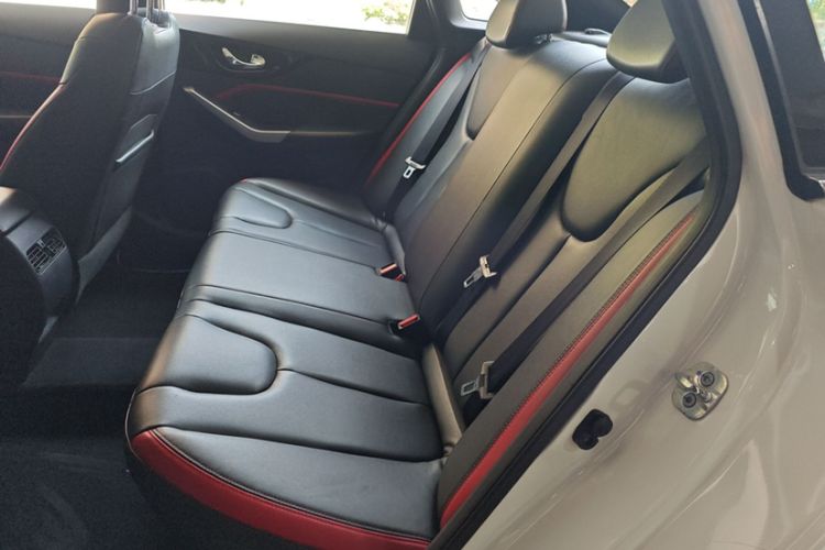 Used Venucia D60 2019 100 000 Honor 1.6L XL CVT Chenku Edition China VI Standard
