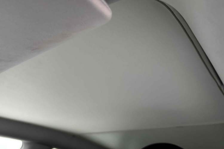 Used Tesla Model Y 2023 Rear-Wheel-Drive Version
