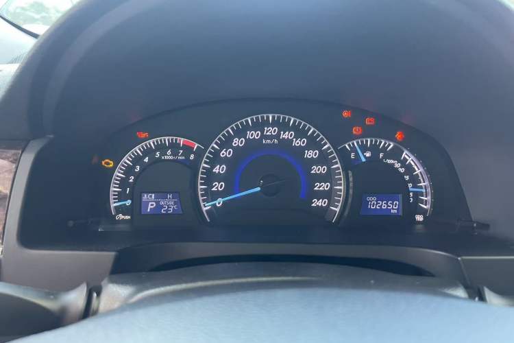 Used Toyota Camry 2016 2.0G 10th Anniversary Leading Edition
