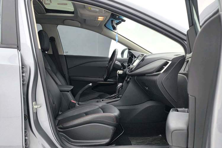 Used Chevrolet Monza 2019 Redline 320T Dual-Clutch Sporty Version China VI Standard
