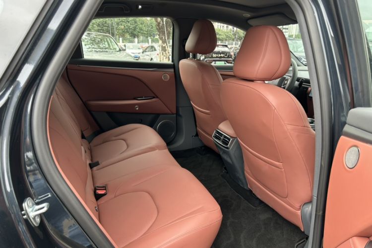 Used ARCFOX Alpha T5 2026 Model Pure Electric 660 Yuanjing Divine Driving Version
